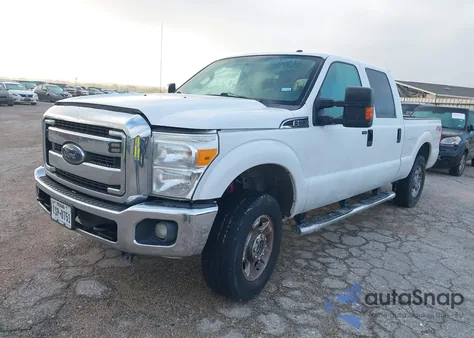 2015 Ford F-250 Xlt z USA, uszkodzony, nr VIN 1FT7W2B66FEA24017